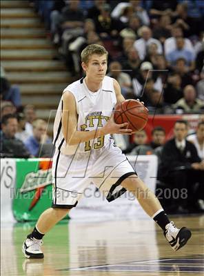 Thumbnail 1 in Mater Dei vs. Archbishop Mitty (CIF State D2 Final) photogallery.