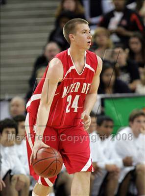 Thumbnail 3 in Mater Dei vs. Archbishop Mitty (CIF State D2 Final) photogallery.