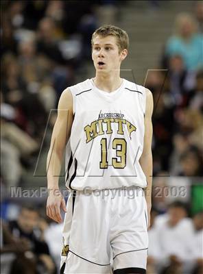 Thumbnail 3 in Mater Dei vs. Archbishop Mitty (CIF State D2 Final) photogallery.