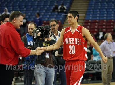 Thumbnail 3 in Mater Dei vs. Archbishop Mitty (CIF State D2 Final) photogallery.