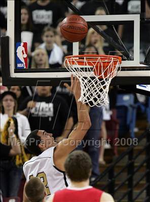 Thumbnail 1 in Mater Dei vs. Archbishop Mitty (CIF State D2 Final) photogallery.