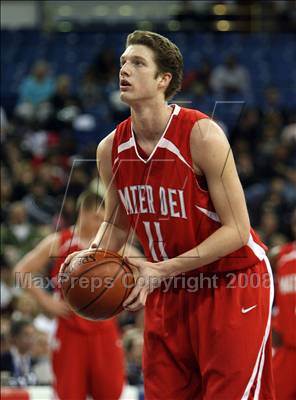 Thumbnail 1 in Mater Dei vs. Archbishop Mitty (CIF State D2 Final) photogallery.