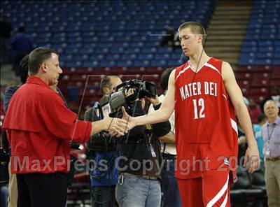 Thumbnail 3 in Mater Dei vs. Archbishop Mitty (CIF State D2 Final) photogallery.