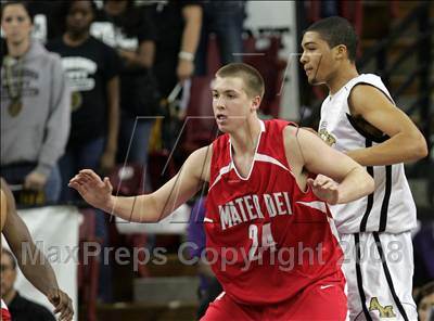 Thumbnail 3 in Mater Dei vs. Archbishop Mitty (CIF State D2 Final) photogallery.