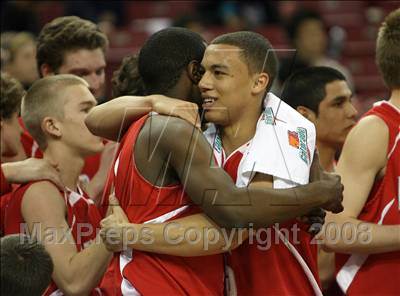 Thumbnail 1 in Mater Dei vs. Archbishop Mitty (CIF State D2 Final) photogallery.