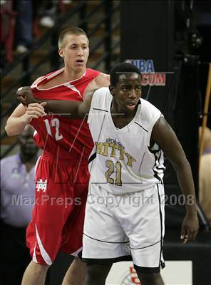 Thumbnail 2 in Mater Dei vs. Archbishop Mitty (CIF State D2 Final) photogallery.
