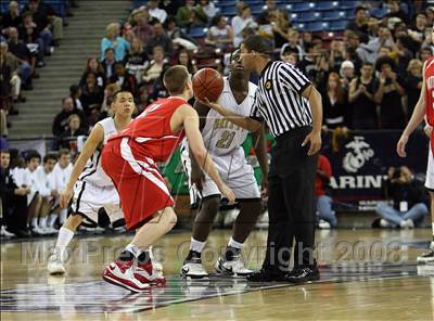 Thumbnail 2 in Mater Dei vs. Archbishop Mitty (CIF State D2 Final) photogallery.
