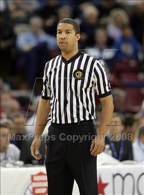 Thumbnail 3 in Mater Dei vs. Archbishop Mitty (CIF State D2 Final) photogallery.