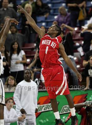 Thumbnail 1 in Mater Dei vs. Archbishop Mitty (CIF State D2 Final) photogallery.