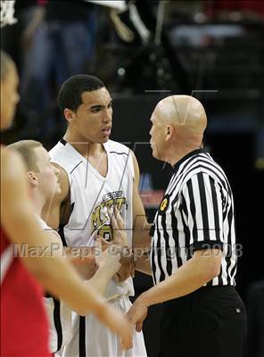 Thumbnail 2 in Mater Dei vs. Archbishop Mitty (CIF State D2 Final) photogallery.