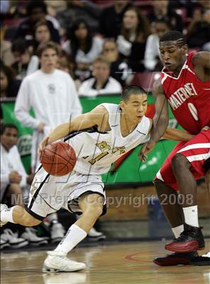 Thumbnail 3 in Mater Dei vs. Archbishop Mitty (CIF State D2 Final) photogallery.