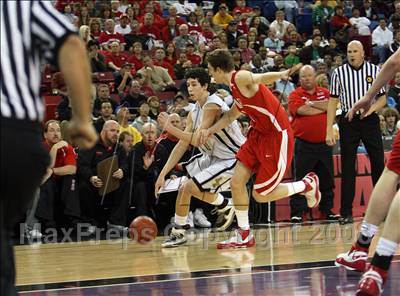 Thumbnail 3 in Mater Dei vs. Archbishop Mitty (CIF State D2 Final) photogallery.