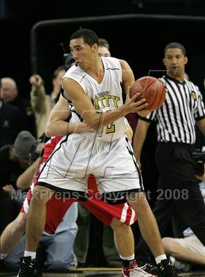 Thumbnail 3 in Mater Dei vs. Archbishop Mitty (CIF State D2 Final) photogallery.