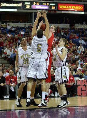 Thumbnail 1 in Mater Dei vs. Archbishop Mitty (CIF State D2 Final) photogallery.