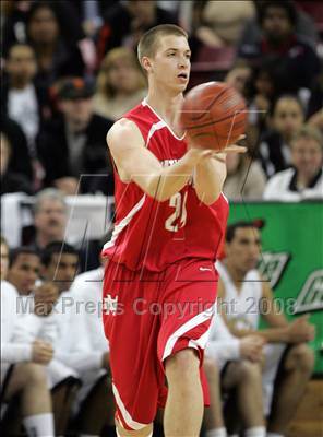 Thumbnail 3 in Mater Dei vs. Archbishop Mitty (CIF State D2 Final) photogallery.