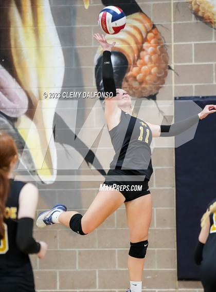 Thumbnail 3 in Regis Jesuit vs Arapahoe (Dakota Ridge Varsity Tournament) photogallery.