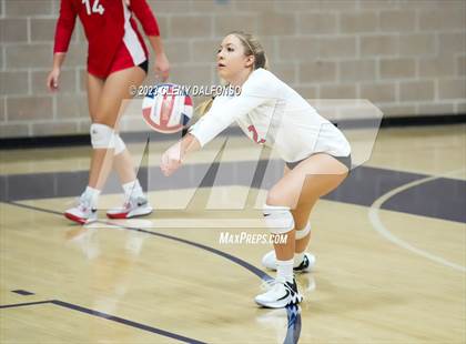 Thumbnail 2 in Regis Jesuit vs Arapahoe (Dakota Ridge Varsity Tournament) photogallery.