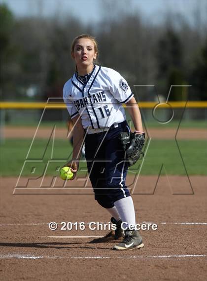 Thumbnail 1 in Fairport @ Gates Chili photogallery.