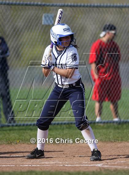 Thumbnail 1 in Fairport @ Gates Chili photogallery.