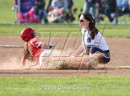 Thumbnail 3 in Fairport @ Gates Chili photogallery.
