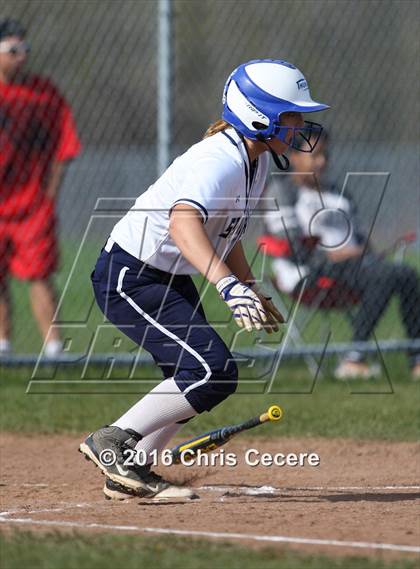 Thumbnail 2 in Fairport @ Gates Chili photogallery.