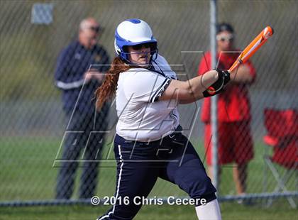 Thumbnail 1 in Fairport @ Gates Chili photogallery.
