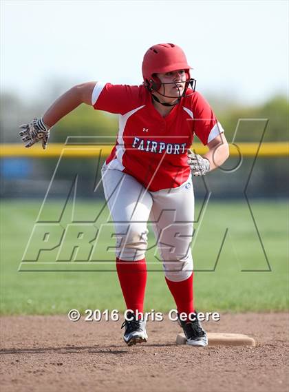 Thumbnail 2 in Fairport @ Gates Chili photogallery.