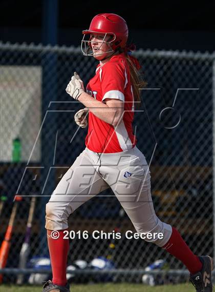 Thumbnail 3 in Fairport @ Gates Chili photogallery.