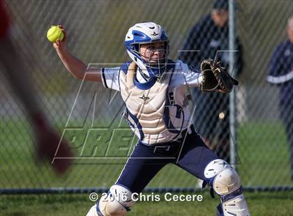 Thumbnail 2 in Fairport @ Gates Chili photogallery.