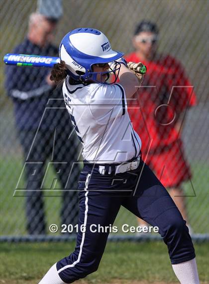 Thumbnail 2 in Fairport @ Gates Chili photogallery.