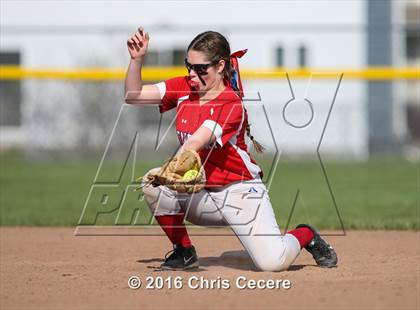 Thumbnail 3 in Fairport @ Gates Chili photogallery.