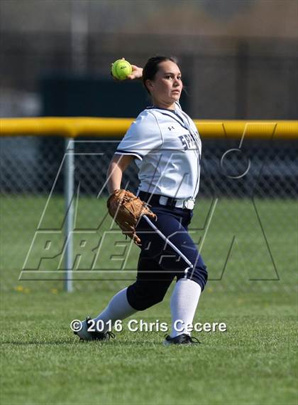 Thumbnail 3 in Fairport @ Gates Chili photogallery.