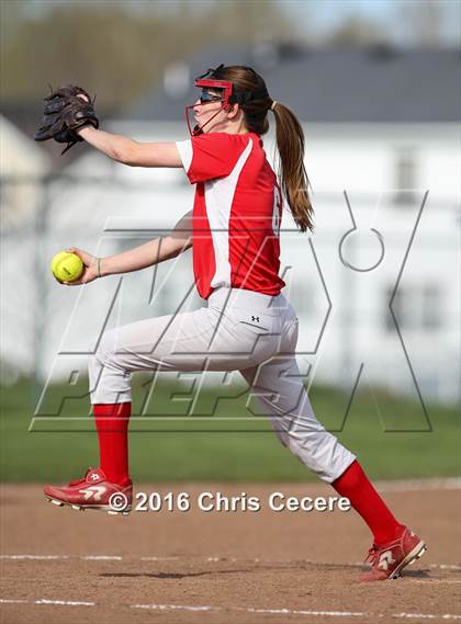 Thumbnail 3 in Fairport @ Gates Chili photogallery.