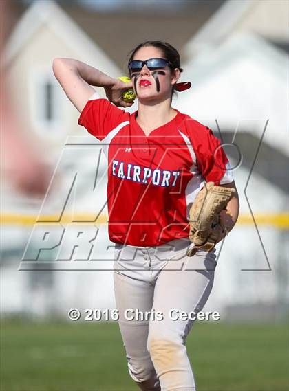 Thumbnail 2 in Fairport @ Gates Chili photogallery.