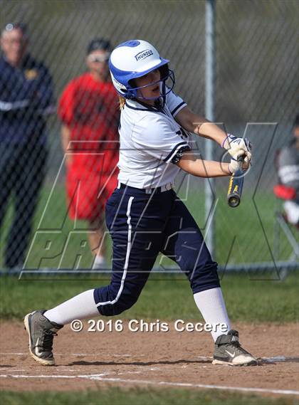Thumbnail 2 in Fairport @ Gates Chili photogallery.