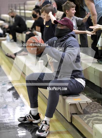 Thumbnail 1 in Aliso Niguel vs. Sierra Canyon photogallery.