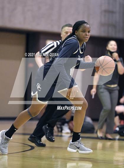 Thumbnail 2 in Aliso Niguel vs. Sierra Canyon photogallery.