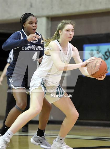 Thumbnail 3 in Aliso Niguel vs. Sierra Canyon photogallery.
