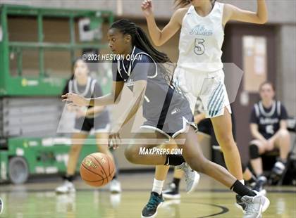 Thumbnail 2 in Aliso Niguel vs. Sierra Canyon photogallery.