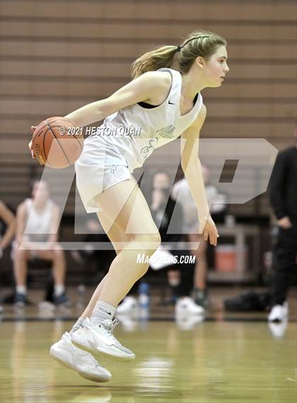Thumbnail 2 in Aliso Niguel vs. Sierra Canyon photogallery.