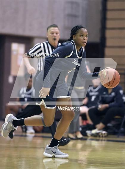 Thumbnail 3 in Aliso Niguel vs. Sierra Canyon photogallery.