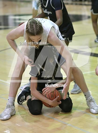 Thumbnail 3 in Aliso Niguel vs. Sierra Canyon photogallery.