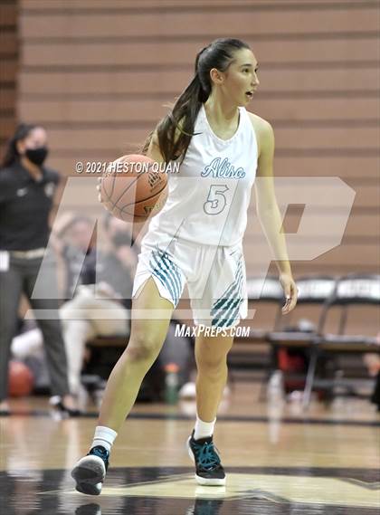 Thumbnail 2 in Aliso Niguel vs. Sierra Canyon photogallery.