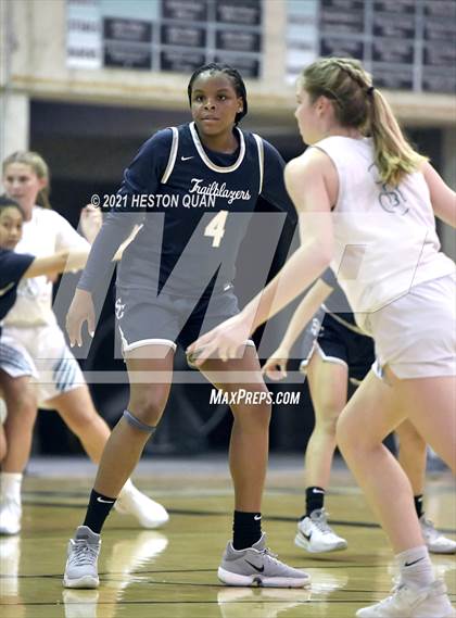 Thumbnail 3 in Aliso Niguel vs. Sierra Canyon photogallery.