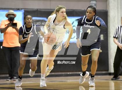 Thumbnail 1 in Aliso Niguel vs. Sierra Canyon photogallery.