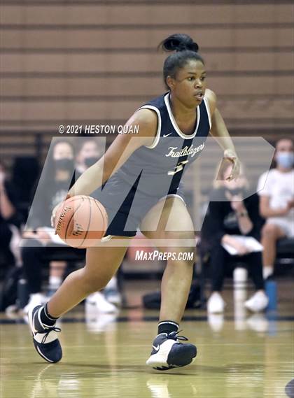 Thumbnail 3 in Aliso Niguel vs. Sierra Canyon photogallery.