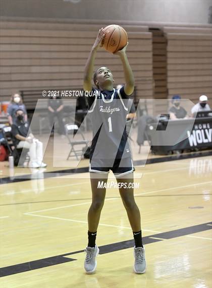 Thumbnail 2 in Aliso Niguel vs. Sierra Canyon photogallery.