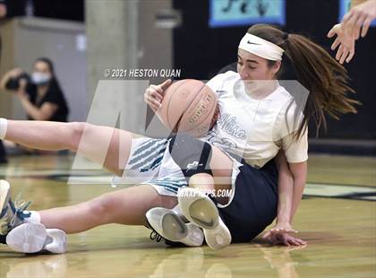 Thumbnail 2 in Aliso Niguel vs. Sierra Canyon photogallery.