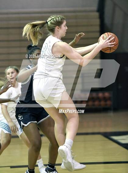 Thumbnail 1 in Aliso Niguel vs. Sierra Canyon photogallery.