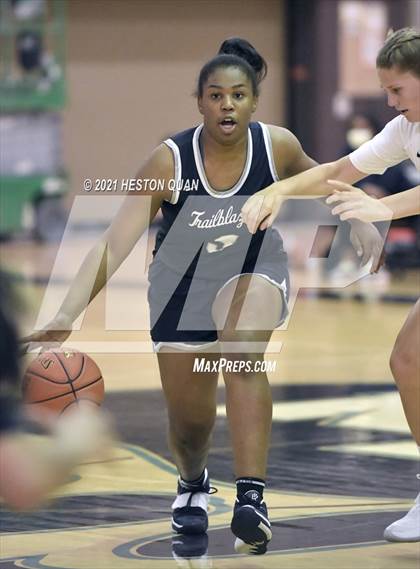 Thumbnail 1 in Aliso Niguel vs. Sierra Canyon photogallery.
